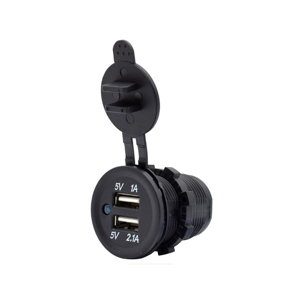 파란색 LED 표시등이 있는 듀얼 USB 차량용 충전기 3.1A