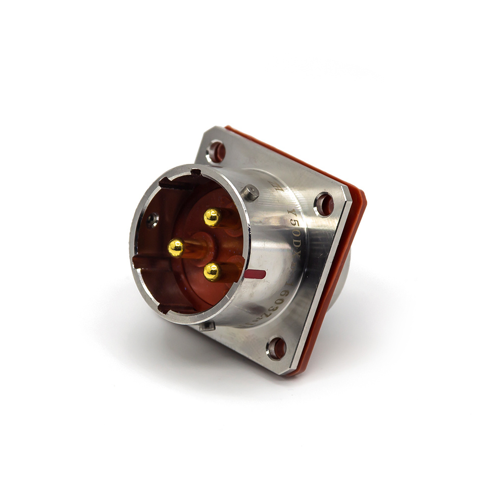 Y50DX 3P Male Flange Socket